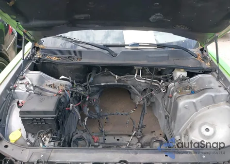 2011 Dodge Challenger Srt8 from USA, damaged, VIN 2B3CJ7DJ4BH549223